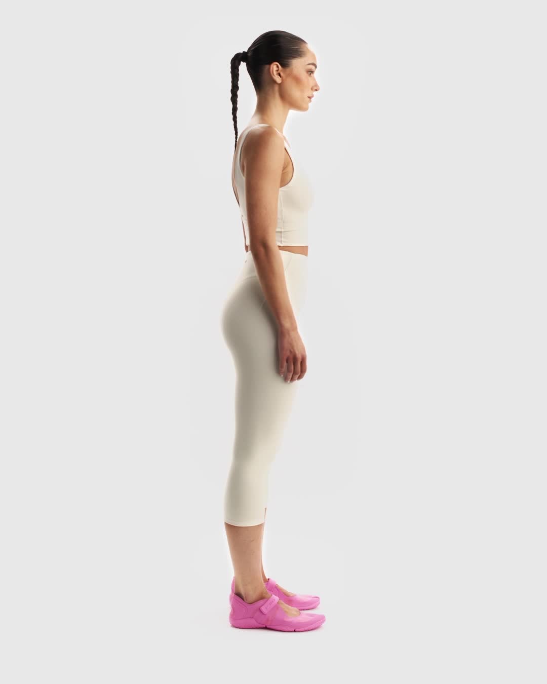 NIKE公式】NikeSKIMS Matte ウィメンズ ハイウエスト クロップド 43cm